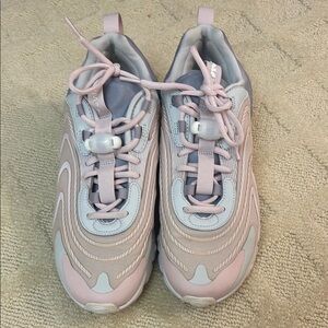 Nike Women's Athletic Shoes in Pink and Gray